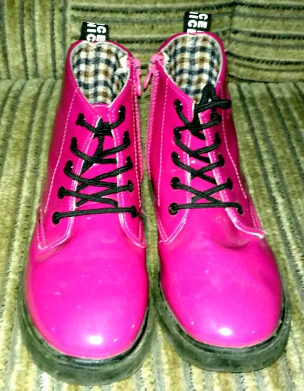 Красивые ботинки сапожки для девочки р-р 31-32. 2
