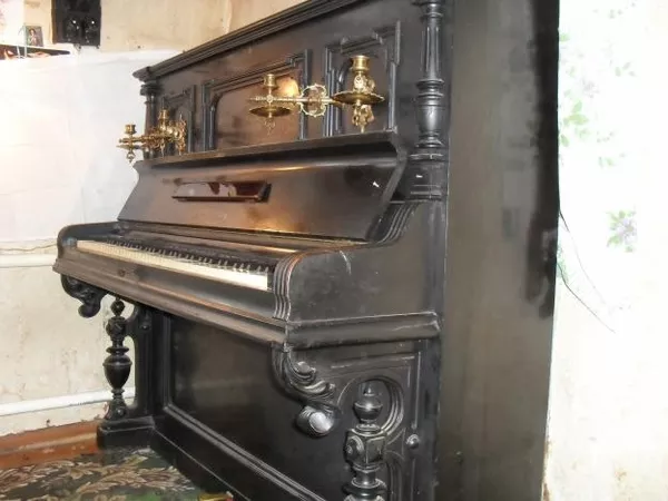 Продам пианино 1828г