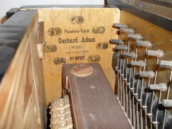 Продам пианино 1828г 3